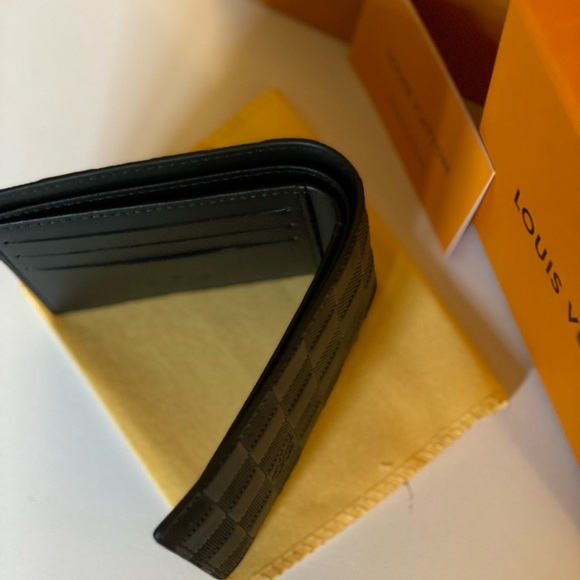 Demier Infini Multi LV Wallet BRAND NEW - Picture 7 of 9